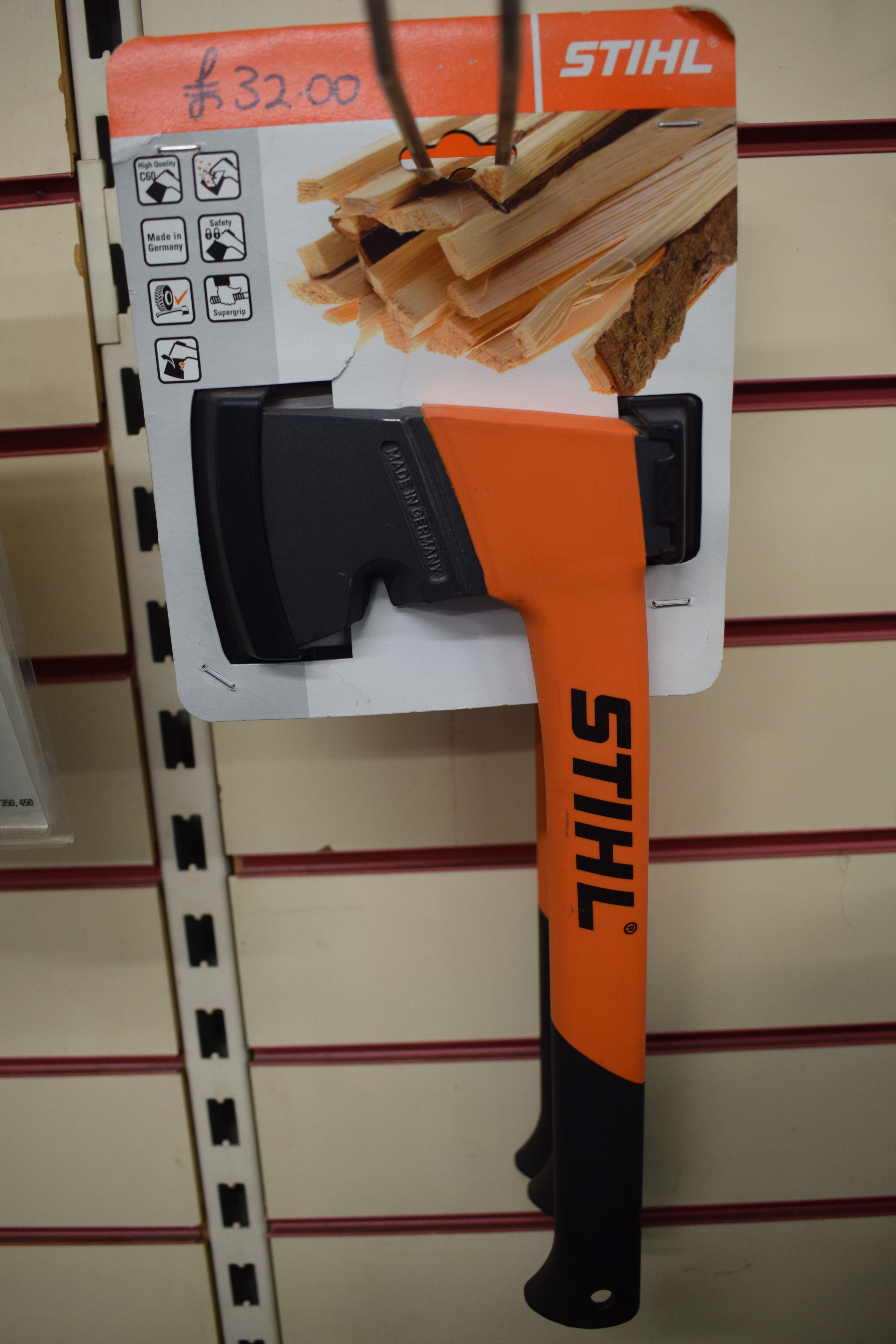 Polymide Universal Hatchet