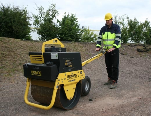 71cm Diesel Roller - Walk Behind
