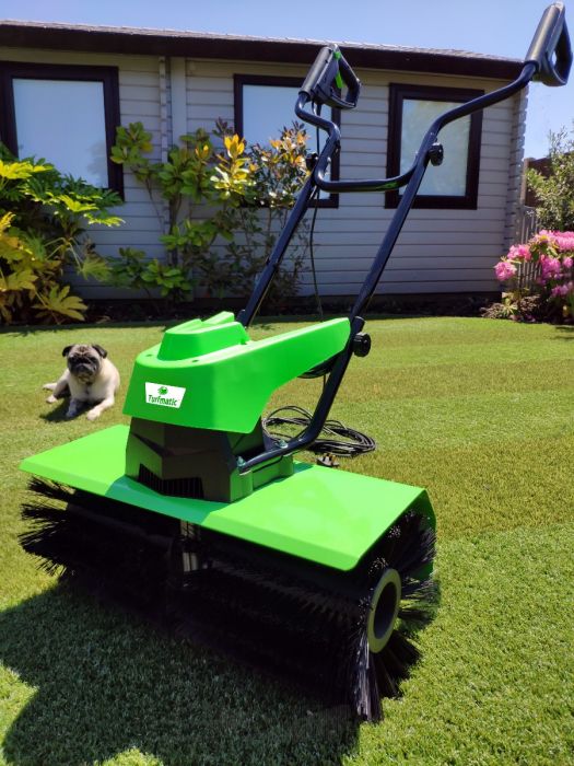 Grass Power Broom